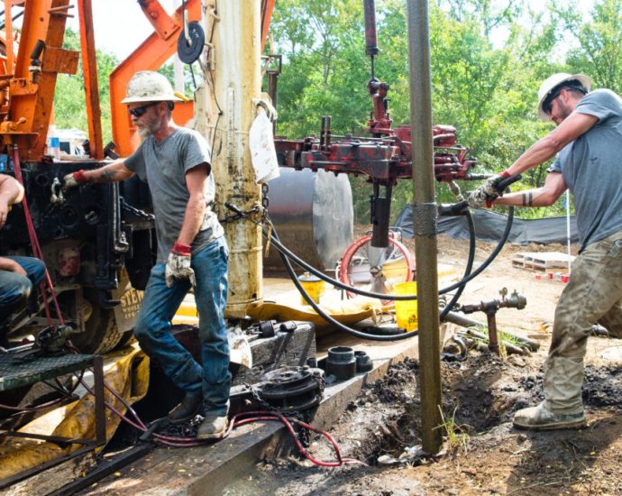 plugging-away-at-the-millions-of-derelict-oil-and-gas-wells-in-the-us