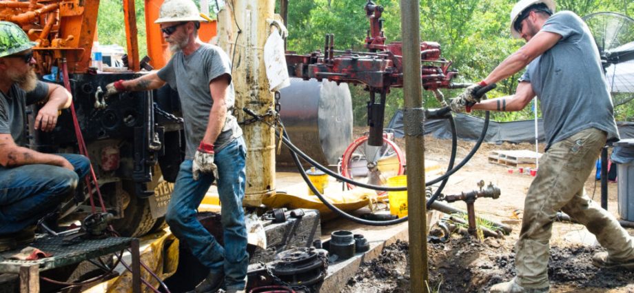 plugging-away-at-the-millions-of-derelict-oil-and-gas-wells-in-the-us