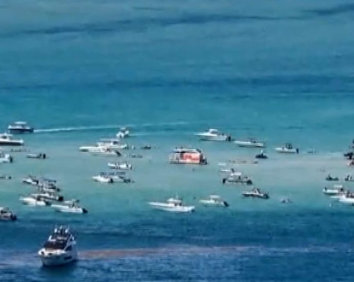 boat-explosion-reported-near-miami-beach-party-spot