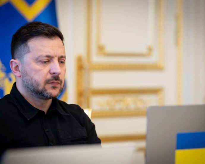 slovak-prime-minister:-zelenskyy-should-call-putin-if-he-wants-a-meeting