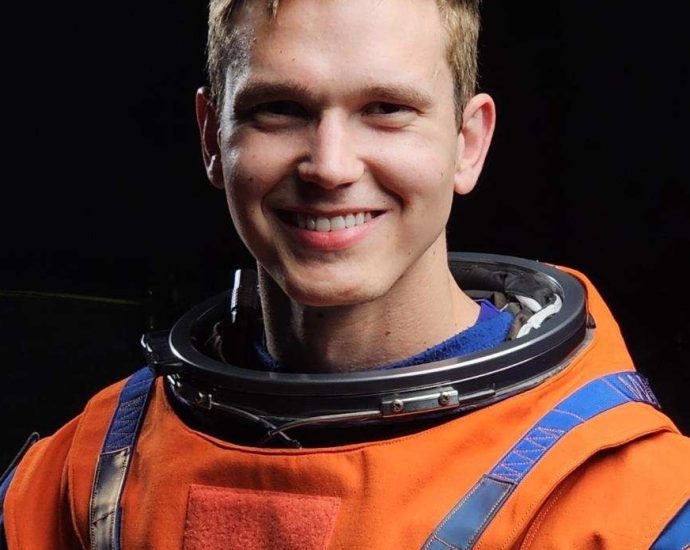 nicholas-houghton:-engineering-crew-safety-for-nasa’s-artemis-missions