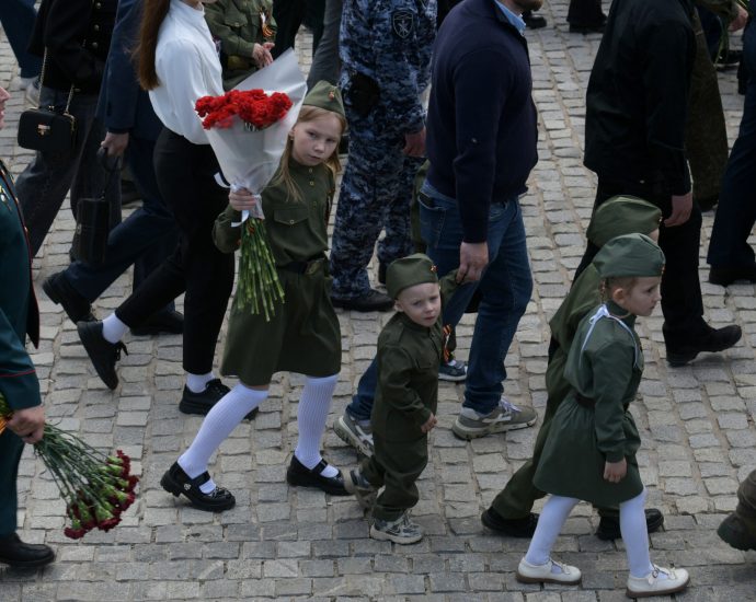 eu,-uk-sanction-russians-over-deportations-of-ukrainian-children