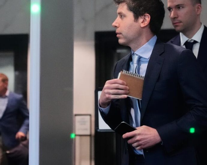 oversight-chair-seeks-information-from-openai’s-sam-altman-about-potential-financial-conflicts
