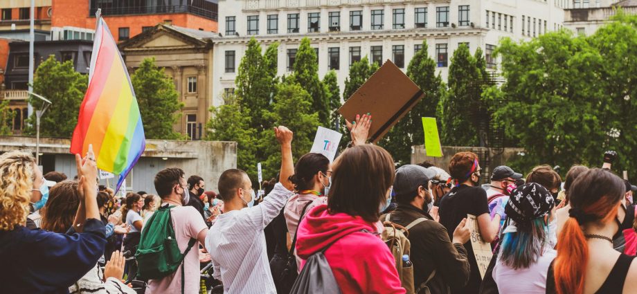 colorado-just-passed-a-new-lgbtq+-conversion-therapy-law-after-supreme-court-challenge
