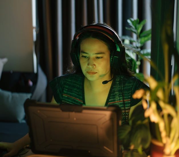 this-coding-school-teaches-us-how-to-hack-the-system-at-large