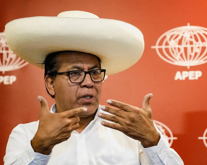 peru-presidential-candidate-roberto-sanchez-charged-with-financial-crimes