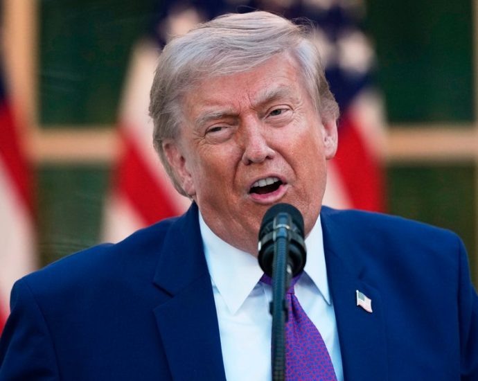 the-traitor-gets-torn-apart-by-critics-for-branding-white-house-a-‘s**t-house’