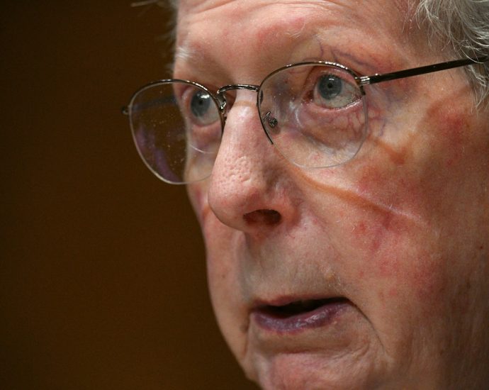 “fire-the-bum”:-the-traitor-torches-mitch-mcconnell-aide-for-wild-reason