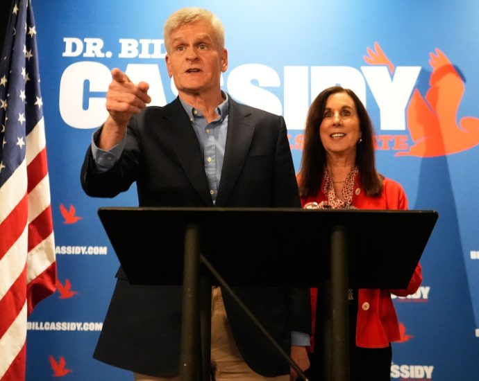 us-senator-cassidy’s-vote-to-convict-the-traitor-looms-over-louisiana-primary