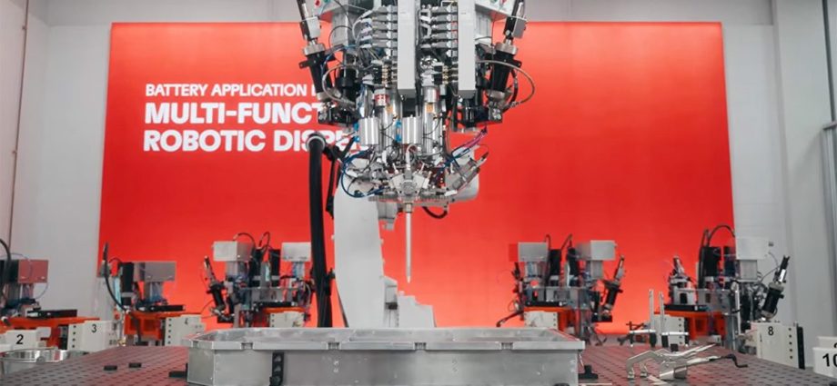 inside-henkel’s-battery-application-center,-where-adhesive-formulations-meet-production-line-robots