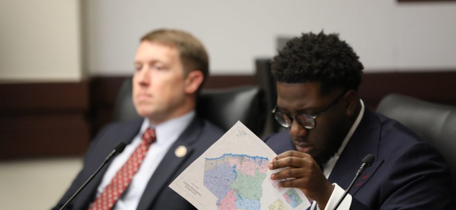 south-carolina-governor-may-defy-legislature,-call-special-redistricting-session