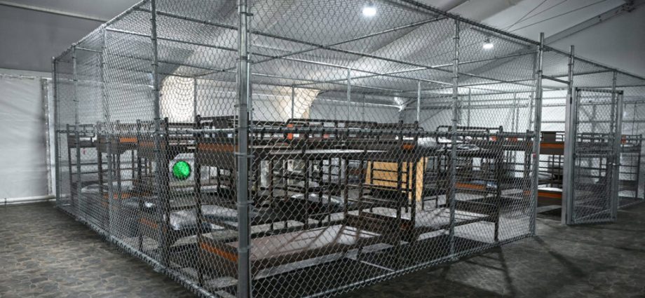 florida-to-close-alligator-alcatraz,-news-report-says