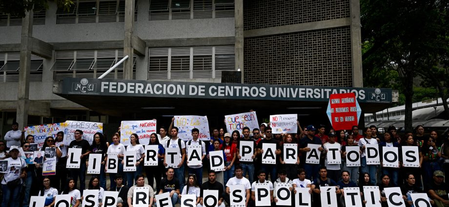 students-in-caracas-to-demand-release-of-political-prisoners