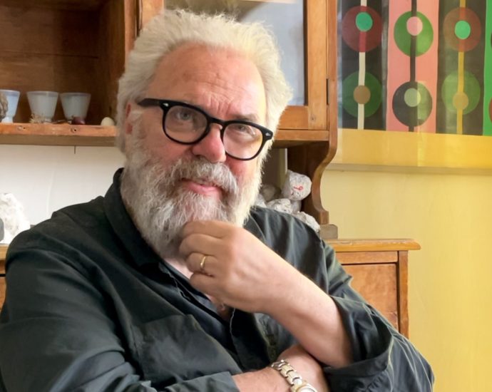 uk-artist-defends-‘drawings-against-genocide’-show-after-cancellation