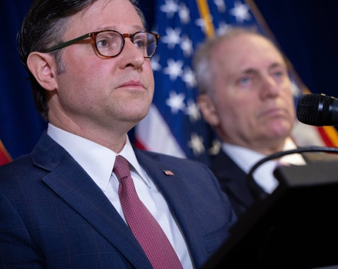 top-republicans-don’t-want-to-talk-about-the-doj-paying-the-traitor-$10-billion