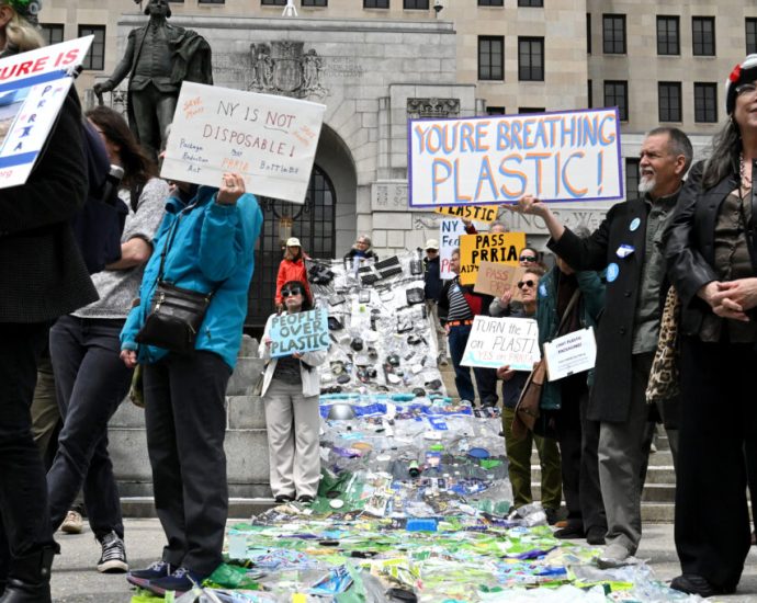 new-york-plastics-law-advances-amid-debate-over-‘chemical-recycling’