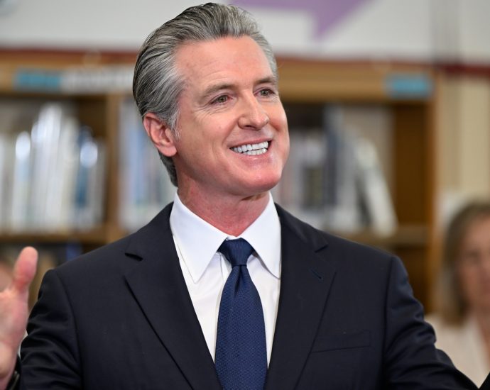 newsom-promotes-populist-programs-as-potential-presidential-preview