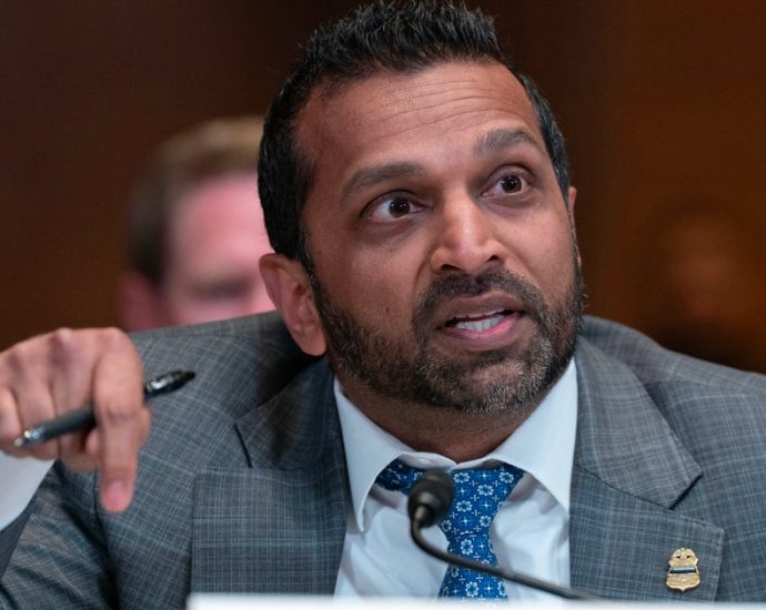 kash-patel-probably-isn’t-thrilled-by-what-chris-van-hollen-just-did