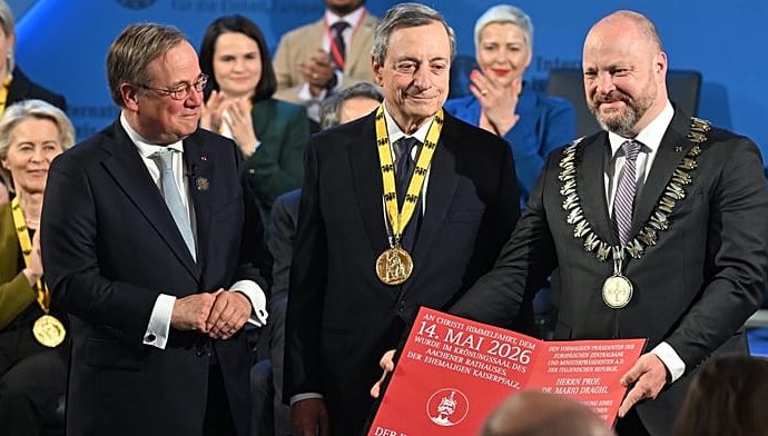 “super-mario”-celebrated-for-defending-the-euro-and-european-unity