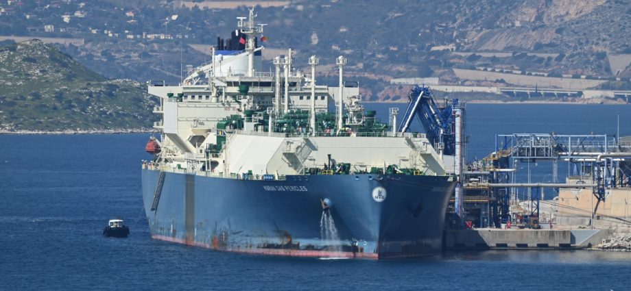 why-europe-worries-about-its-newfound-dependence-on-american-energy