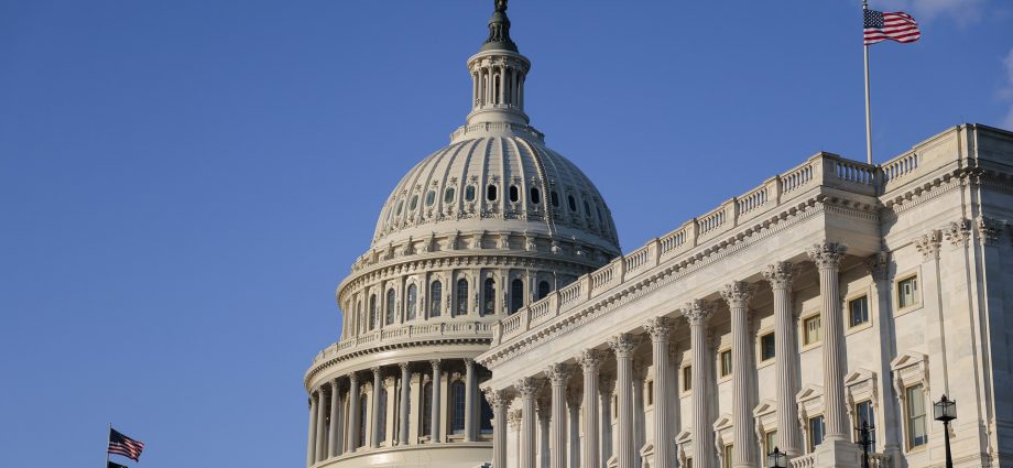 the-us-senate,-mostly-millionaires,-votes-to-freeze-its-pay-during-shutdowns
