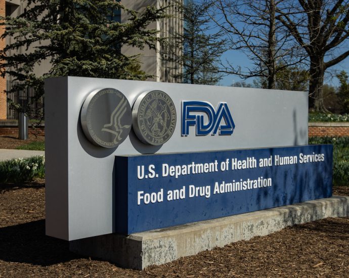 fda-shakeup-continues-with-departure-of-top-drug-regulator,-just-days-after-agency-chief-resigns