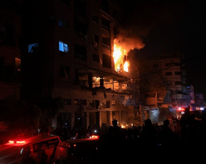 seven-killed-in-gaza-on-nakba-day-as-israel-says-it-targets-hamas-member