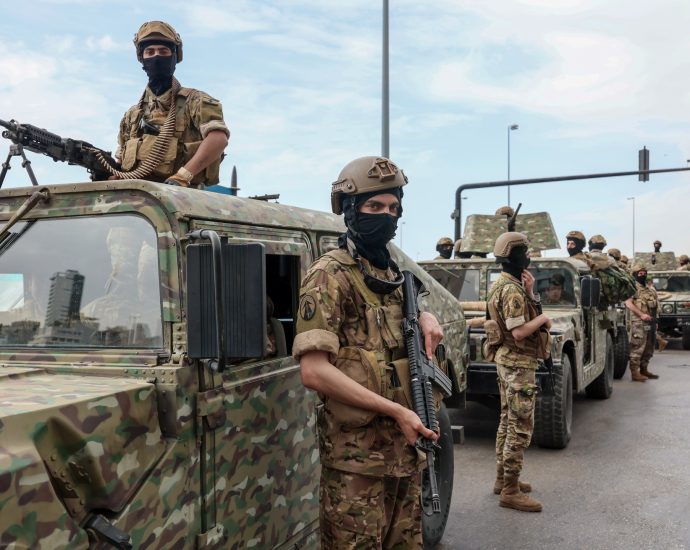 iran-war-live:-lebanon,-israel-extend-truce;-tehran-ready-for-more-us-talks
