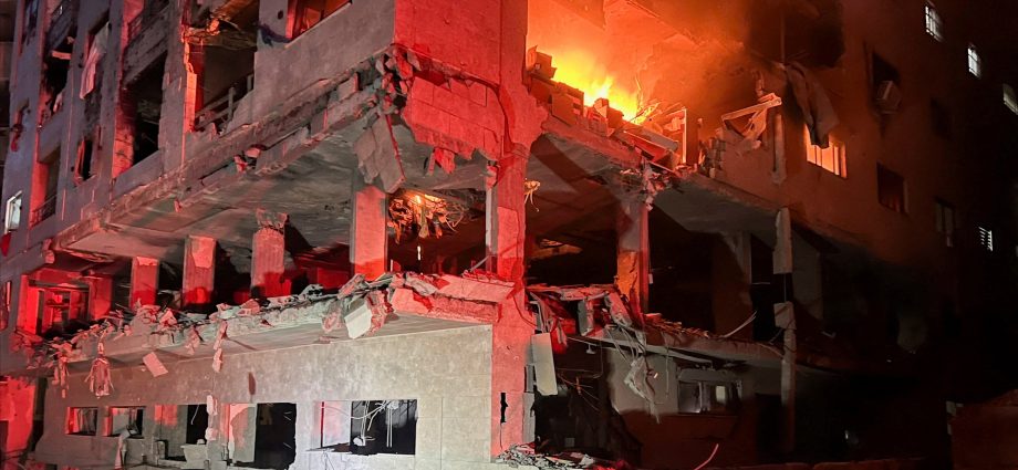 israel-launches-deadly-air-strikes-on-gaza-city-apartment-building