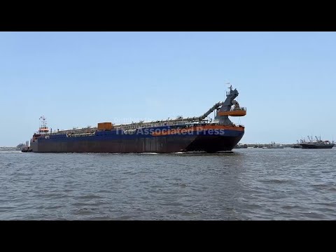 karachi-port-emerges-as-key-regional-transshipment-hub-as-strait-of-hormuz-remains-closed