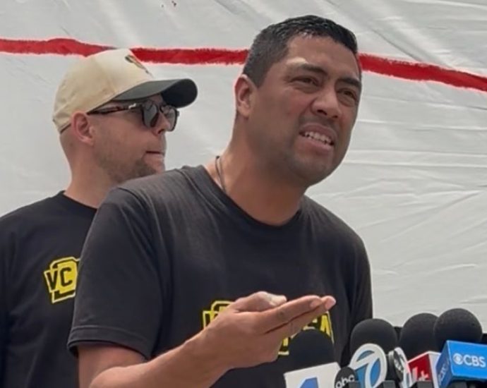 federal-agents-target-immigrant-rights-volunteers-with-3-am.-home-raids