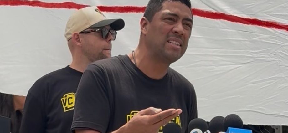 federal-agents-target-immigrant-rights-volunteers-with-3-am.-home-raids