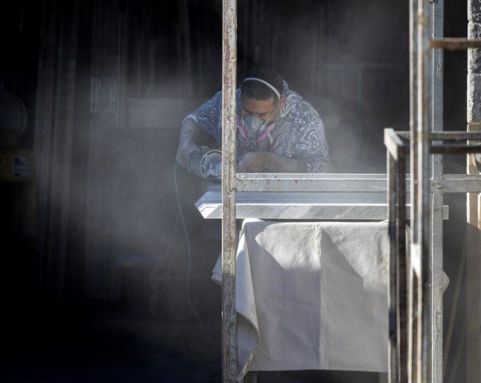 world-health-organization-must-prioritize-workers,-experts-say 