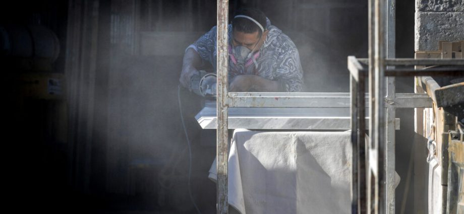 world-health-organization-must-prioritize-workers,-experts-say 