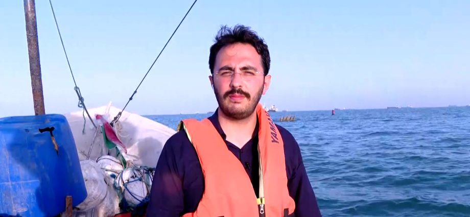 al-jazeera’s-exclusive-report-from-the-strait-of-hormuz