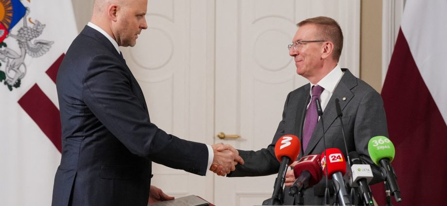 latvia’s-president-asks-opposition-leader-to-form-new-government