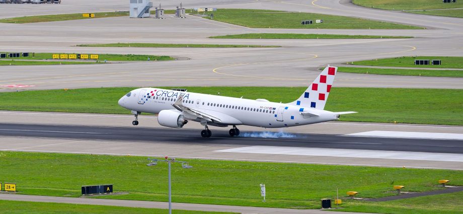 over-130-knots:-croatia-airlines-airbus-a220-veers-off-runway-after-aborted-takeoff