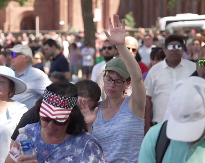 thousands-attend-prayer-rally-in-washington