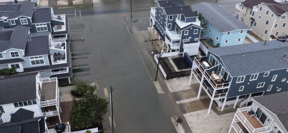 sea-level-rise-and-sunny-day-flooding-can’t-stop-a-building-boom-on-the-jersey-shore