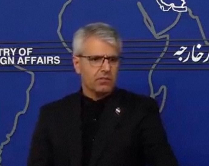 iran-says-nuclear-enrichment-rights-cannot-be-‘negotiated’