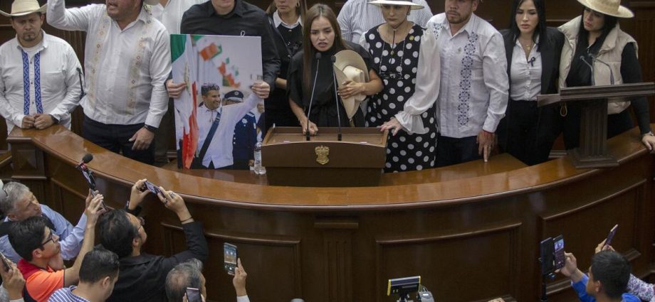her-husband-was-slain-for-defying-cartels.-can-she-carry-on-his-fight?