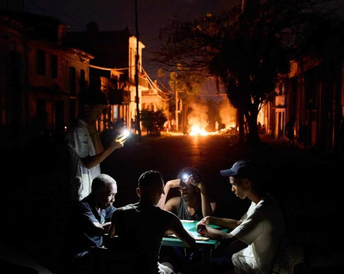 cuba-announces-that-its-fuel-reserves-have-been-depleted