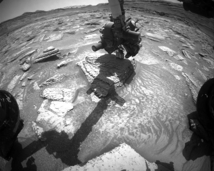 curiosity-blog,-sols-4893-4899:-drilling-at-campo-marte-and-a-visit-from-the-psyche-spacecraft