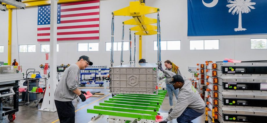 proterra-adds-us-sourced-cell-option-to-onyx-heavy-duty-battery-platform