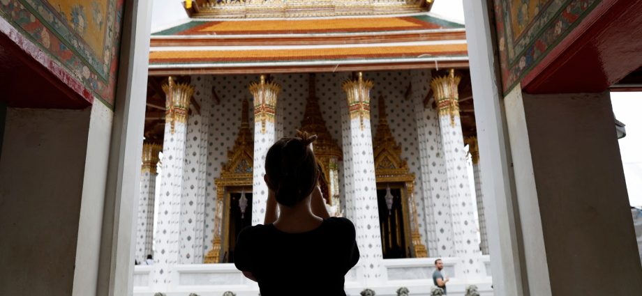 thailand-to-slash-tourist-visa-free-stays