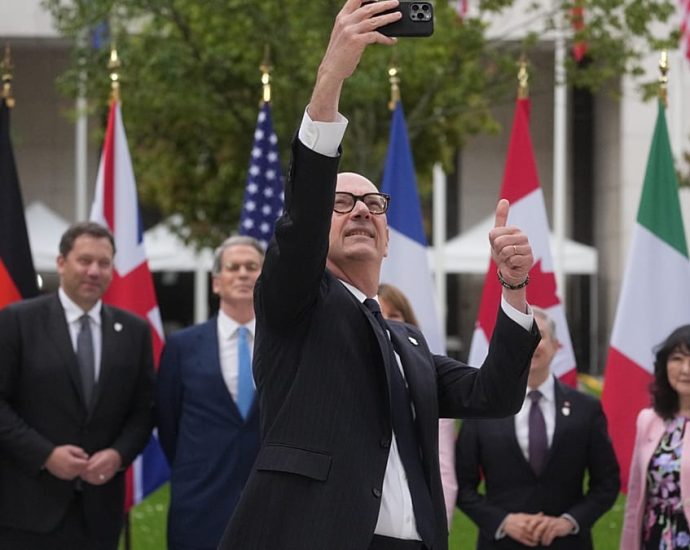 g7-finance-ministers-gather-in-paris-amid-iran-tensions-and-tariff-concerns