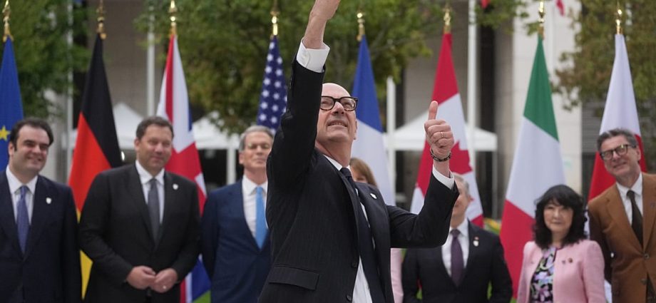 g7-finance-ministers-gather-in-paris-amid-iran-tensions-and-tariff-concerns