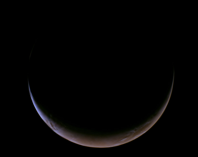 nasa’s-psyche-mission-images-the-crescent-of-mars