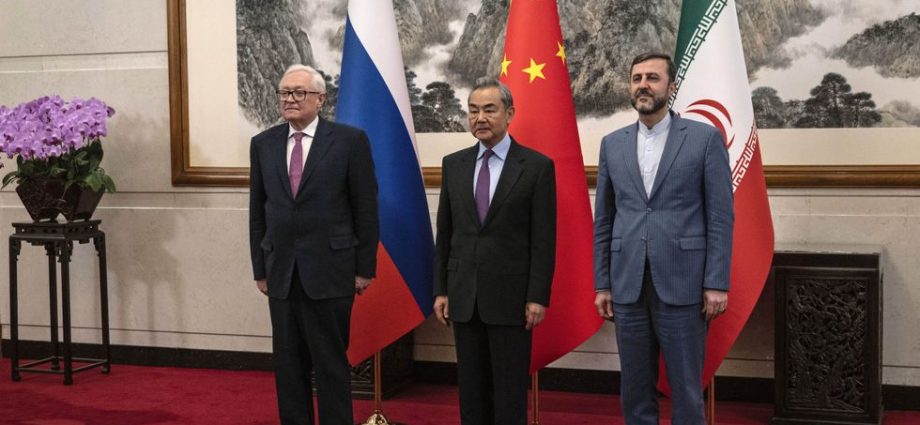 moscow-and-beijing’s-shadow-war:-how-russia-and-china-are-keeping-iran-lethal