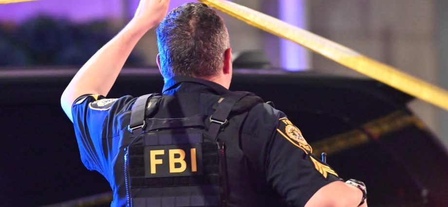 private-companies-compile-license-plate-intel.-the-fbi-wants-it,-too